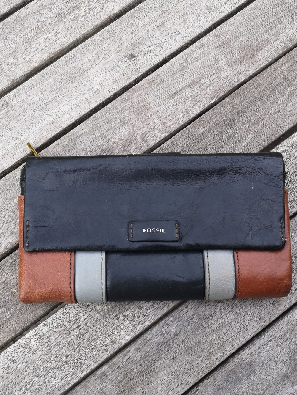 Vintage Fossil leather wallet
